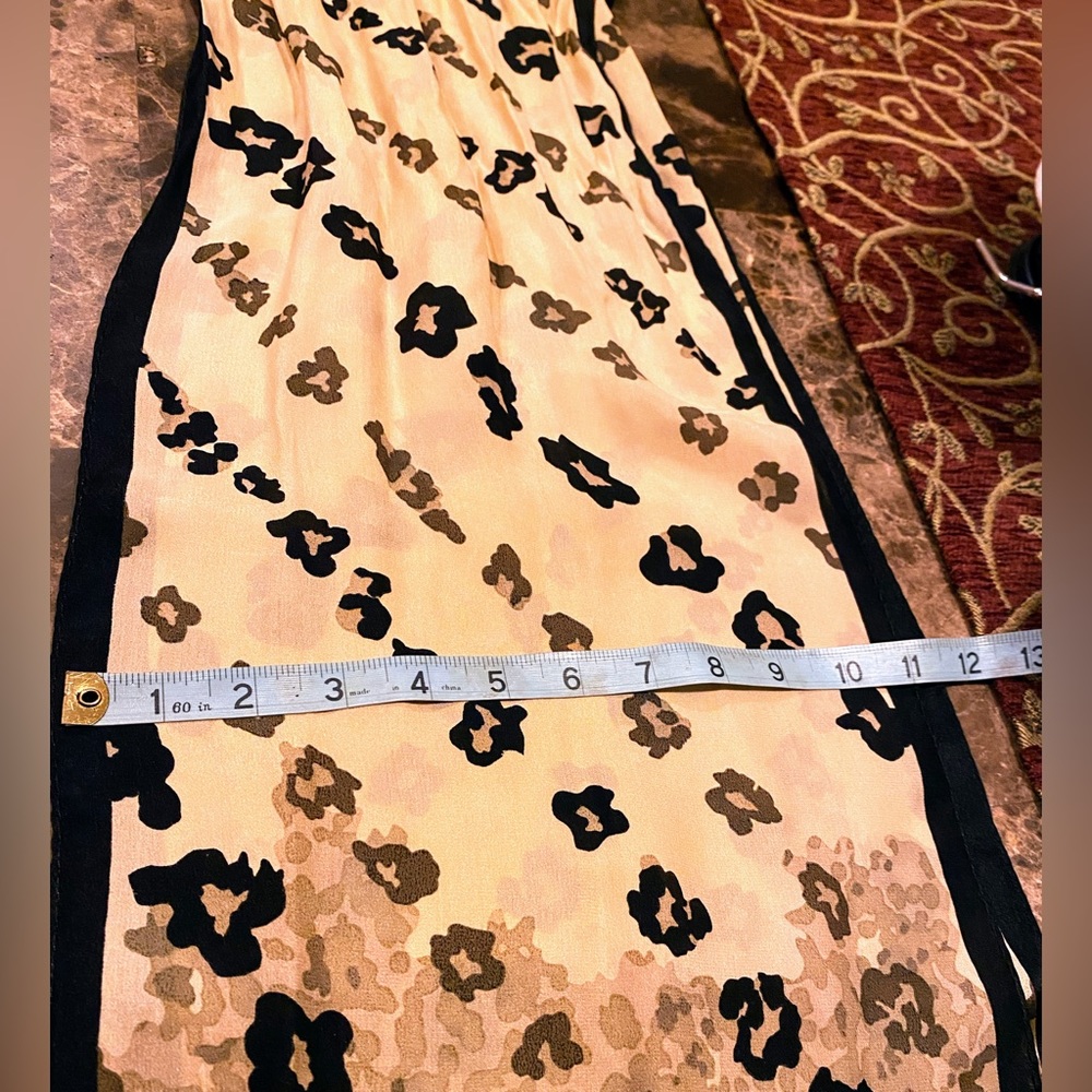 Anne Klein~Authentic Animal Print Silk Scarf Cream/Tan/Black, Signature/Logo - Picture 6 of 6